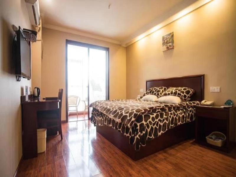 Greentree Inn Jiangsu Wuxi Dongting Leather City Express Hotel Exterior photo